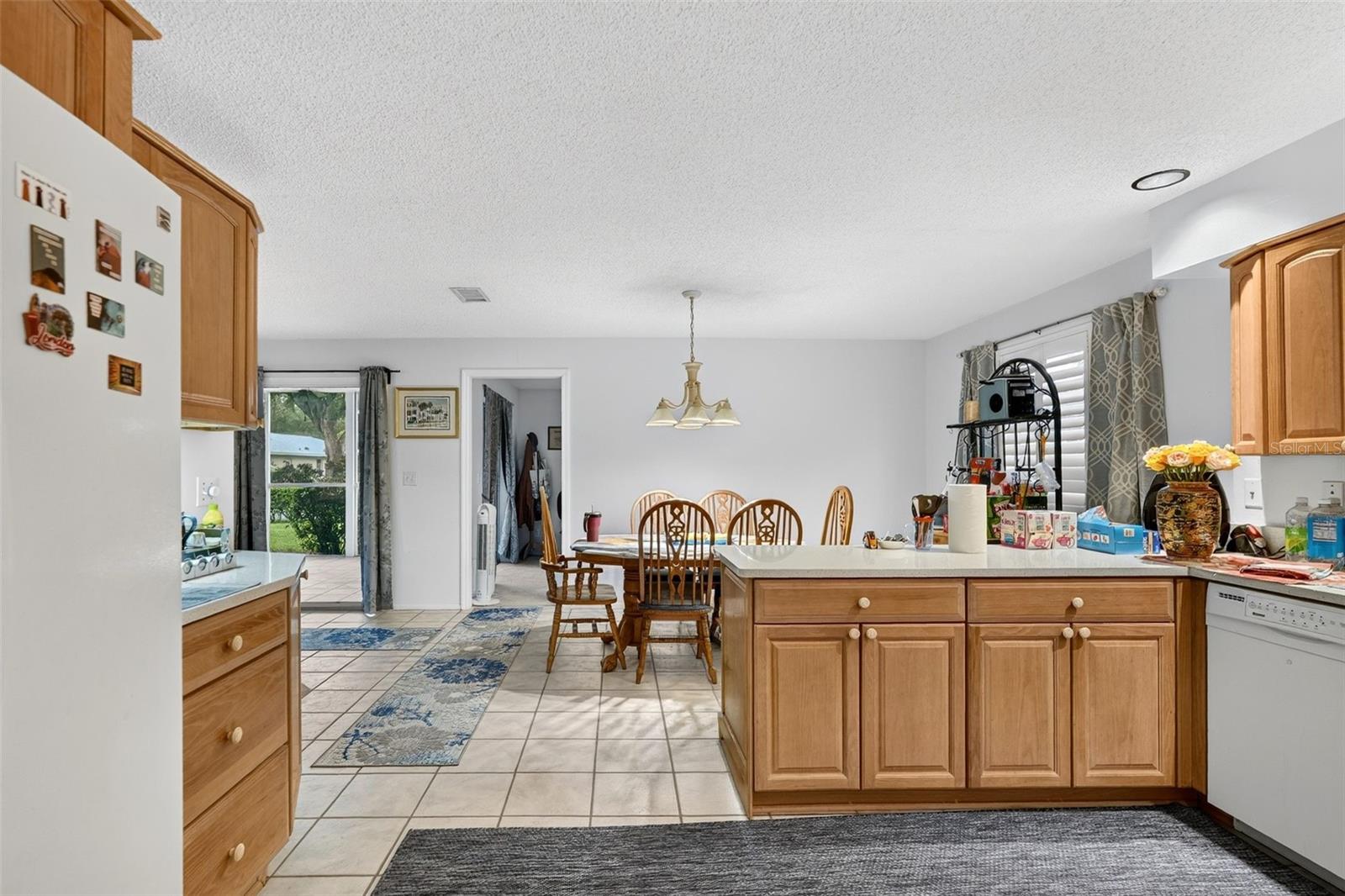 7283 Eleanor Cir, Sarasota, FL 34243