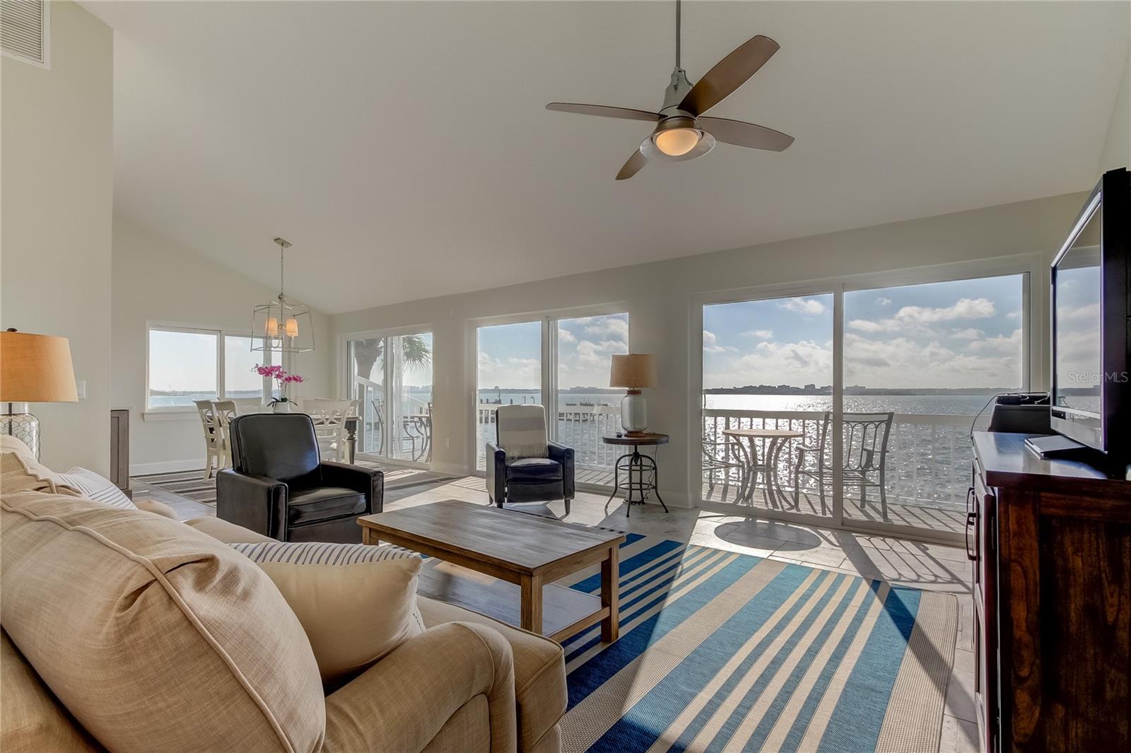 1401 Gulf Blvd #205, Clearwater Beach, FL 33767