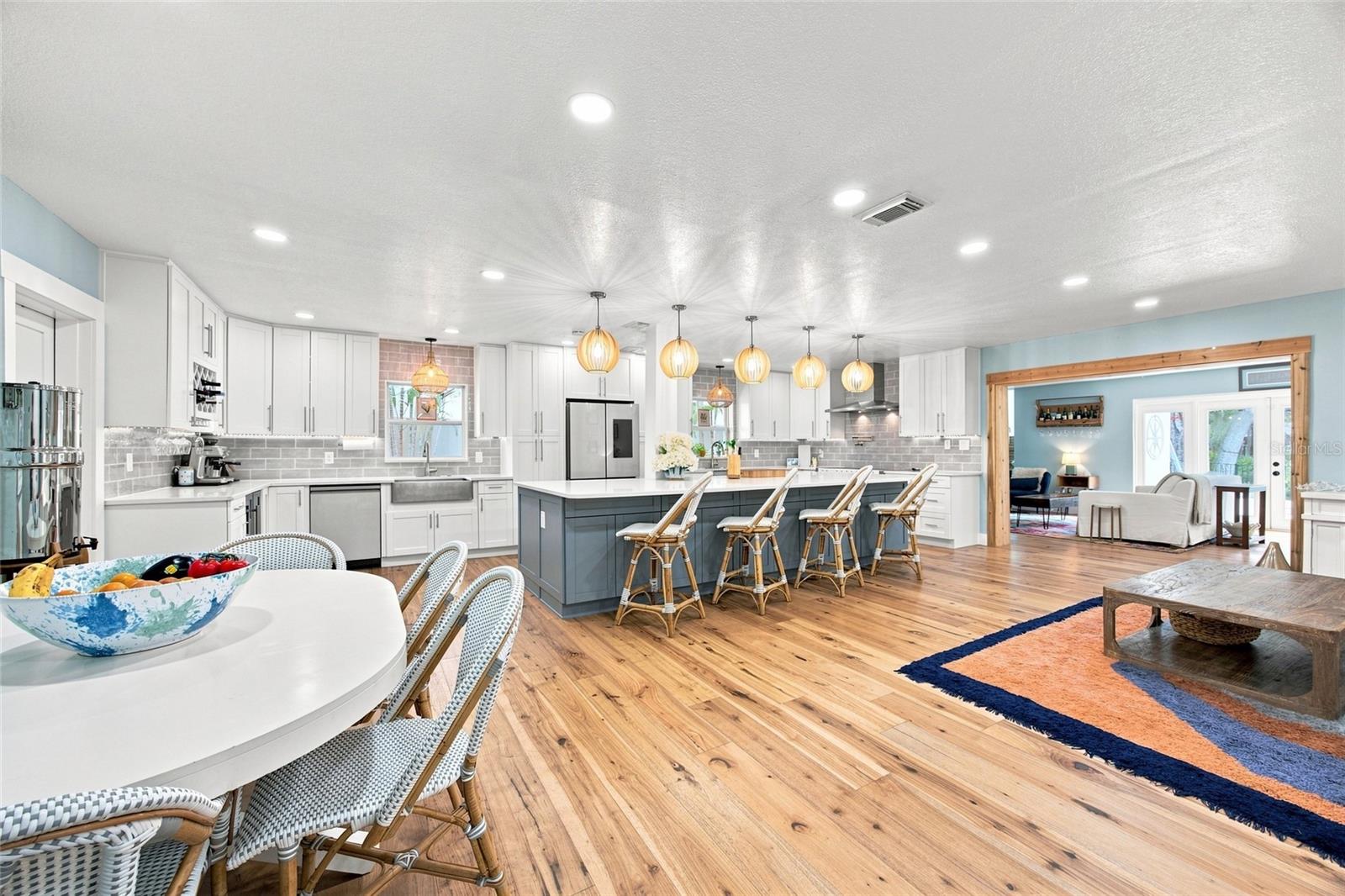4722 W Laurel Rd, Tampa, FL 33629