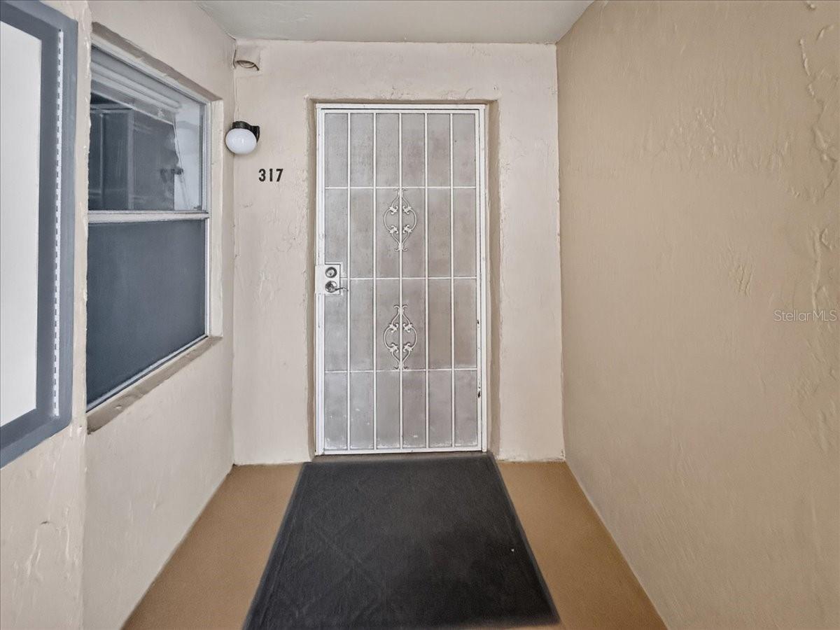 90 S Highland Ave #317, Tarpon Springs, FL 34689