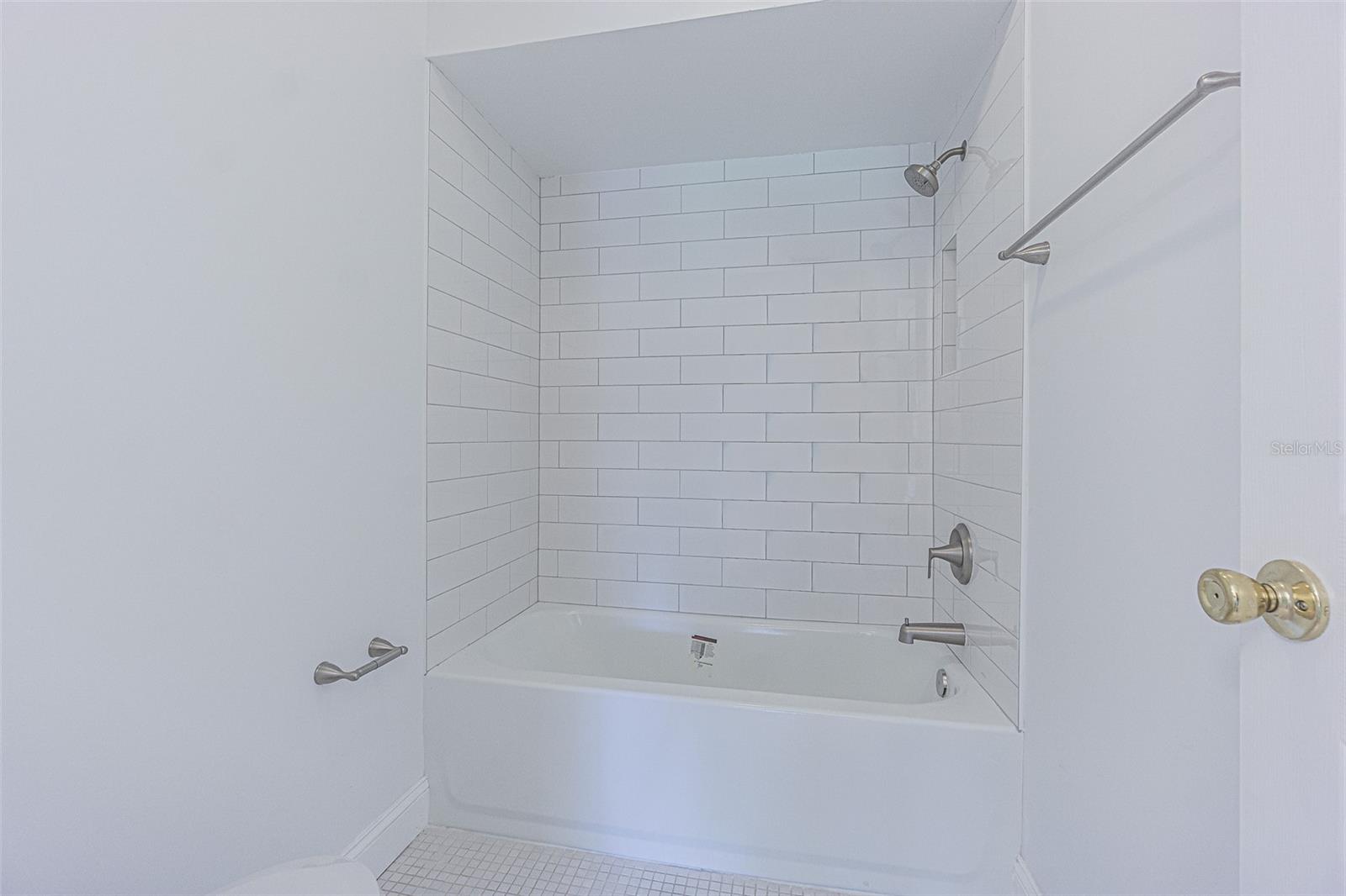 4595 Chancellor St NE #109, St Petersburg, FL 33703
