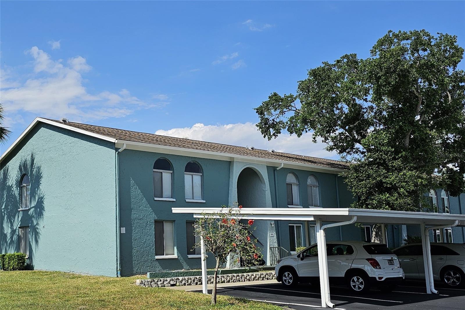 395 114th Ave N #4, St Petersburg, FL 33716