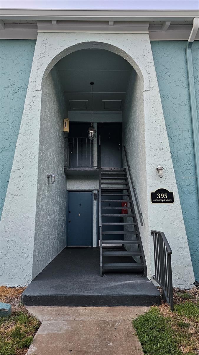 395 114th Ave N #4, St Petersburg, FL 33716