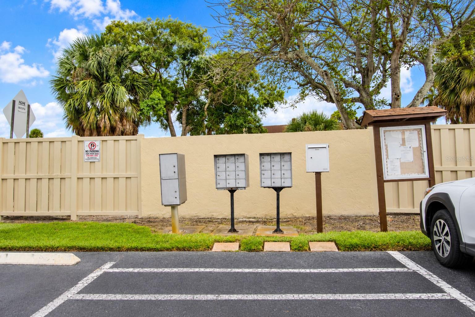 2440 Winding Creek Blvd #307, Clearwater, FL 33761