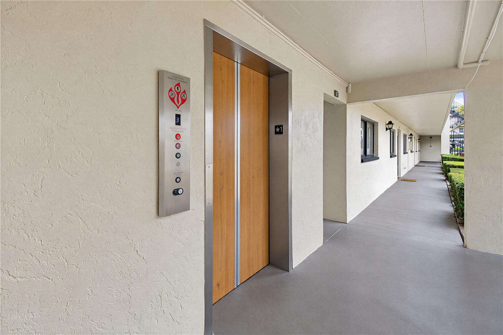 2440 Winding Creek Blvd #307, Clearwater, FL 33761