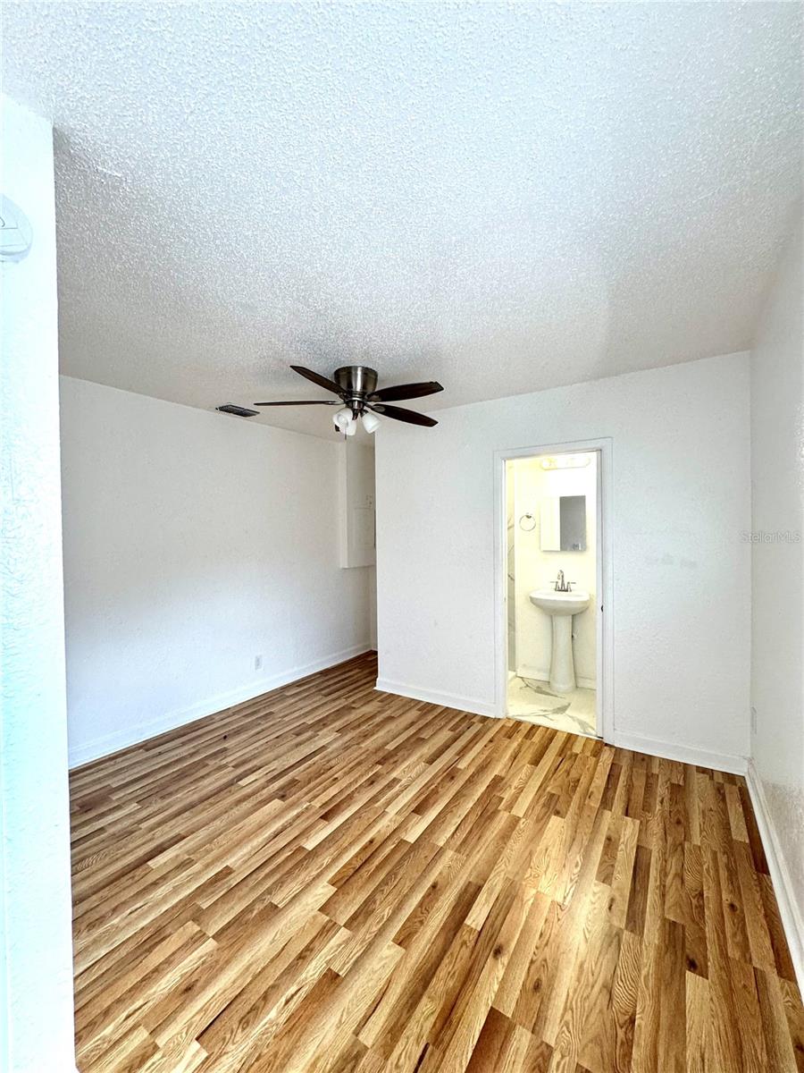 5440 96th Ave N, Pinellas Park, FL 33782