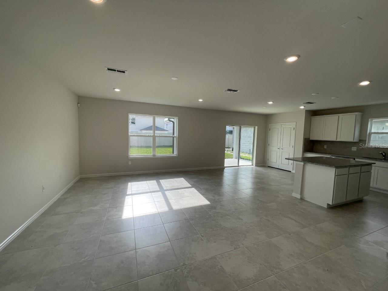 9469 Rally Spring Loop, Wesley Chapel, FL 33545