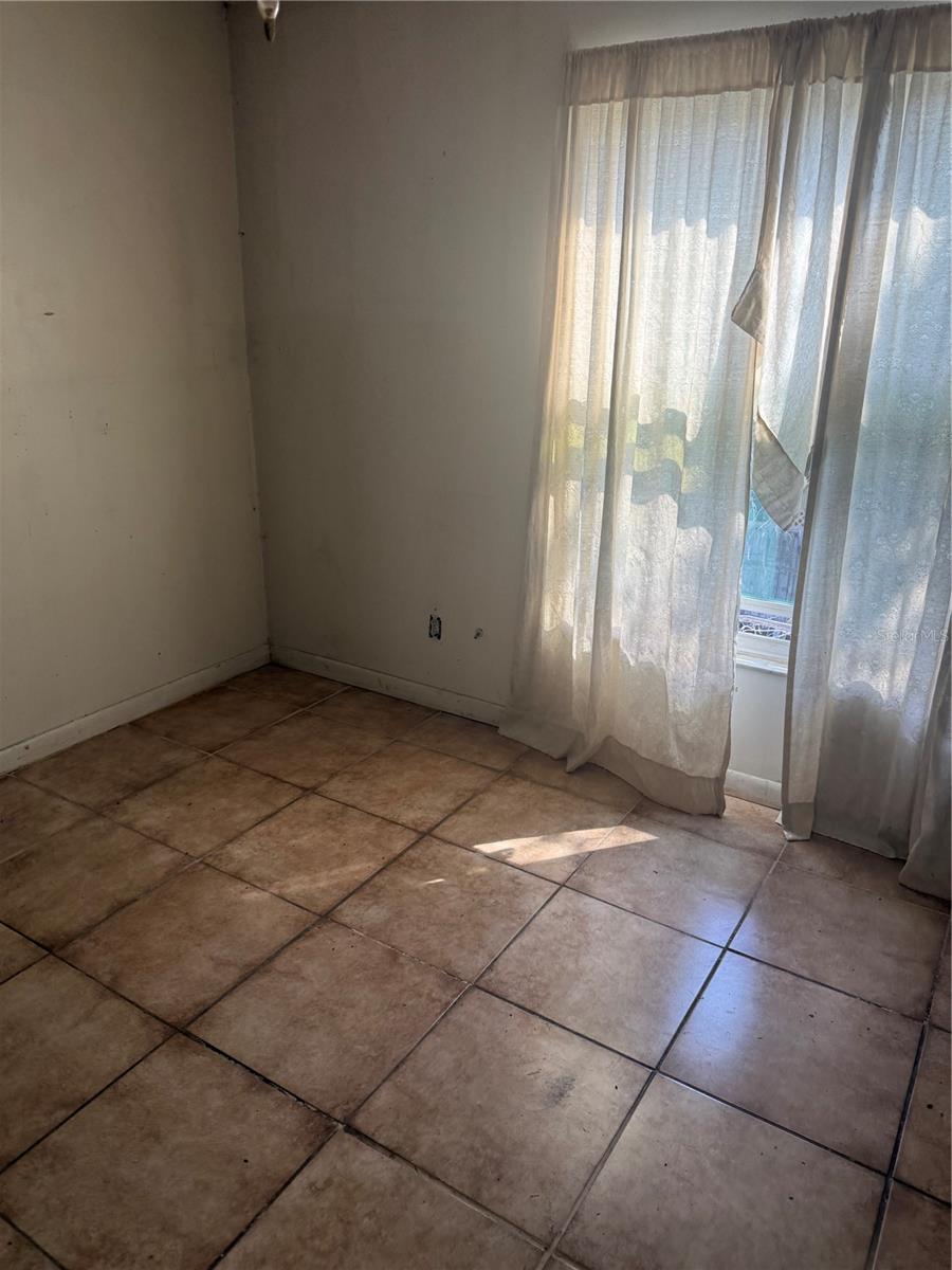 10219 N Ninevah Rd, Tampa, FL 33617