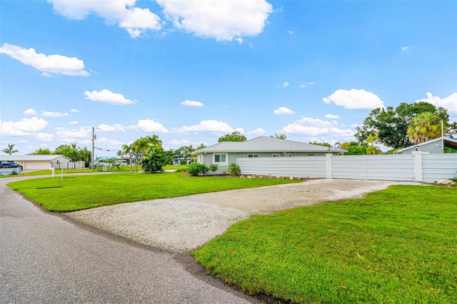 452 50th St W, Palmetto, FL 34221