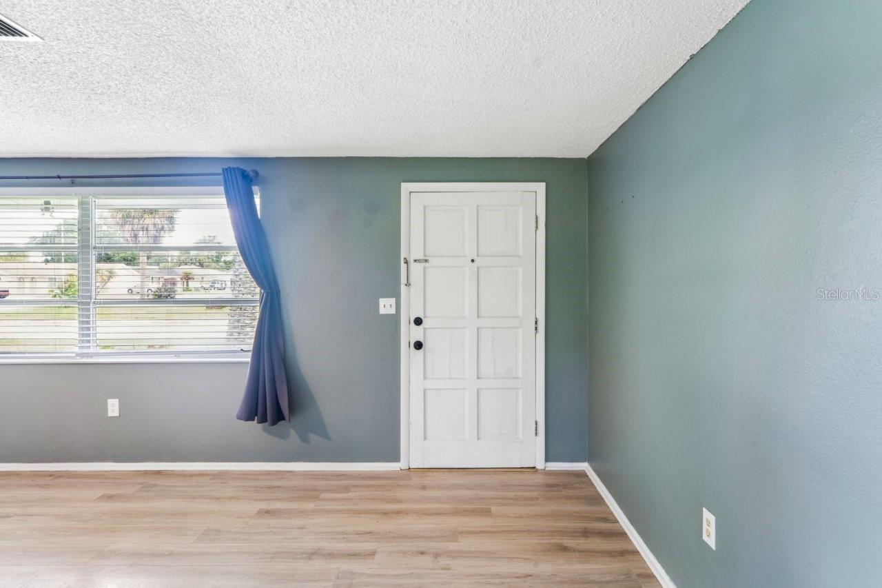 15915 Villa Dr, Hudson, FL 34667