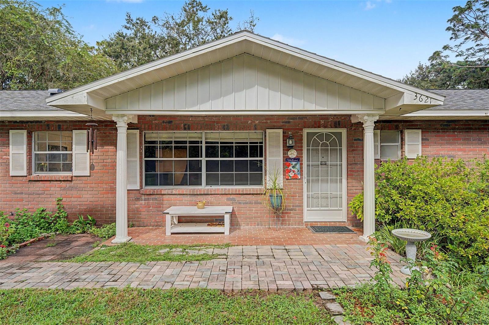 3621 Oakwood Dr, Wesley Chapel, FL 33543