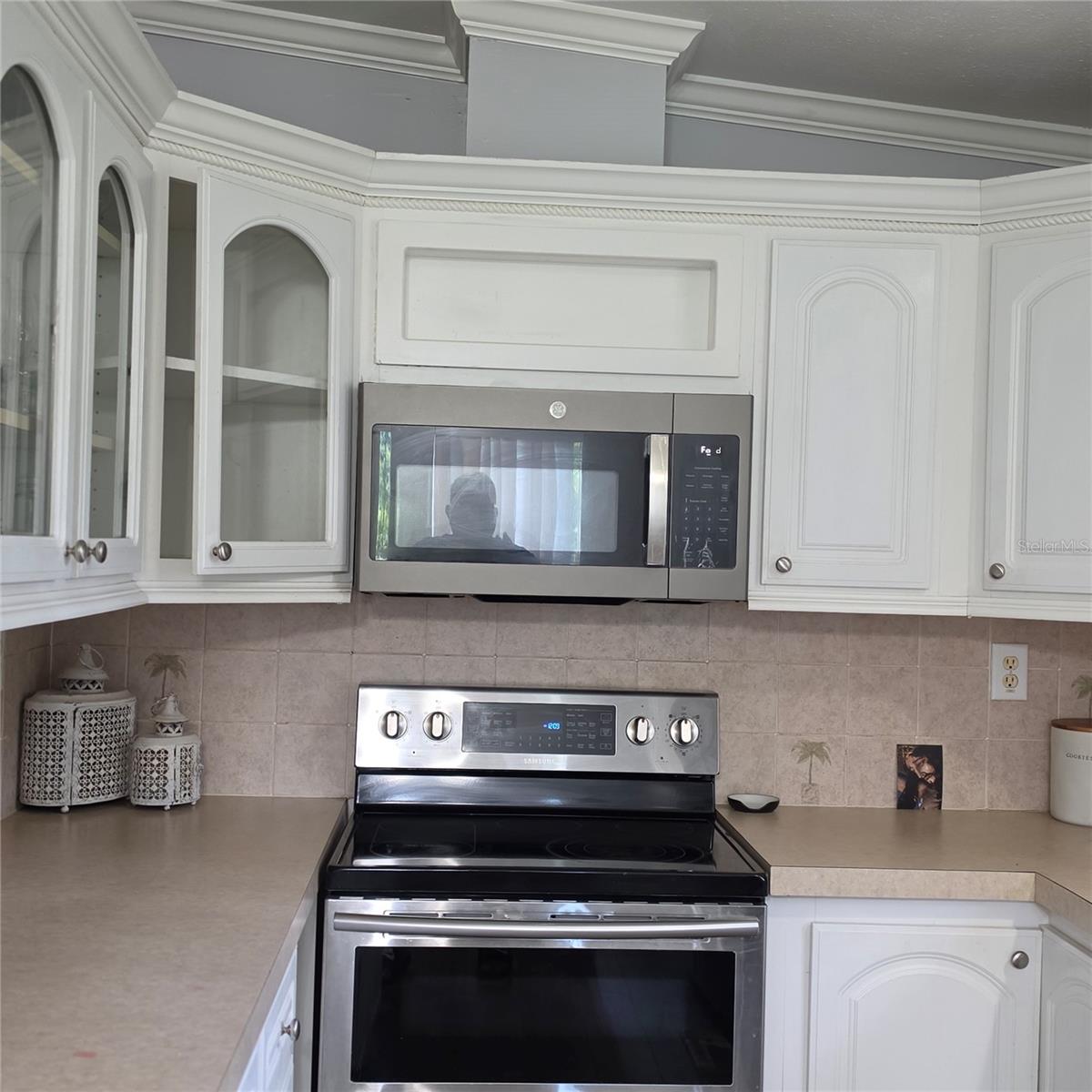 12408 Elnora Dr, Riverview, FL 33579