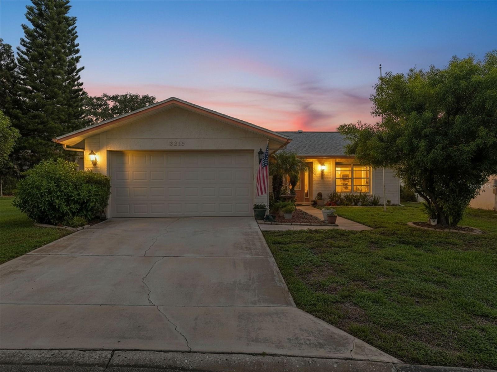 8215 San Felipe Ct, Port Richey, FL 34668