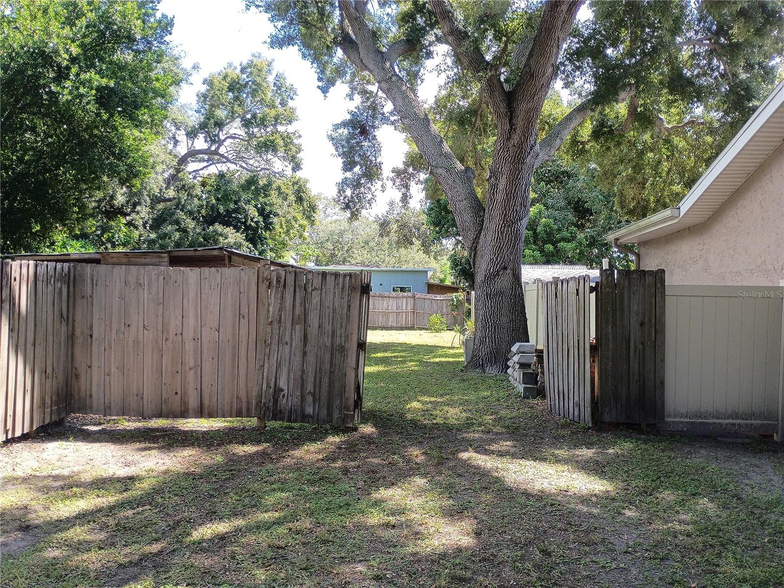 1307 New York Ave, Dunedin, FL 34698
