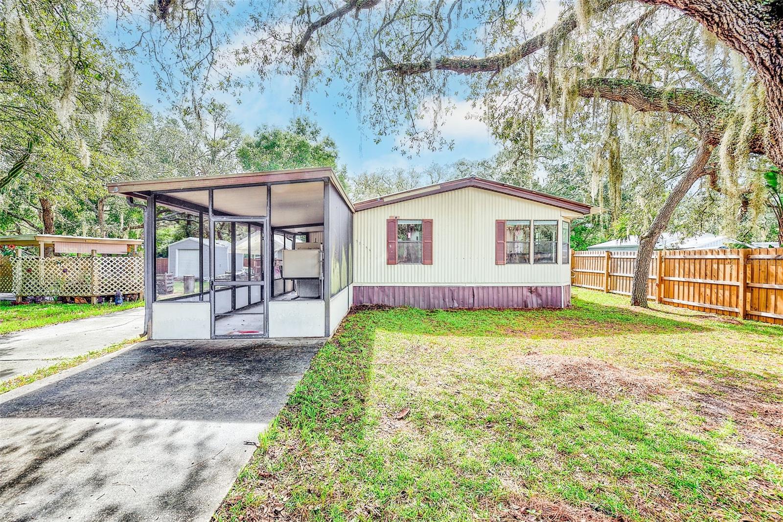 11704 Doaks St, New Port Richey, FL 34654