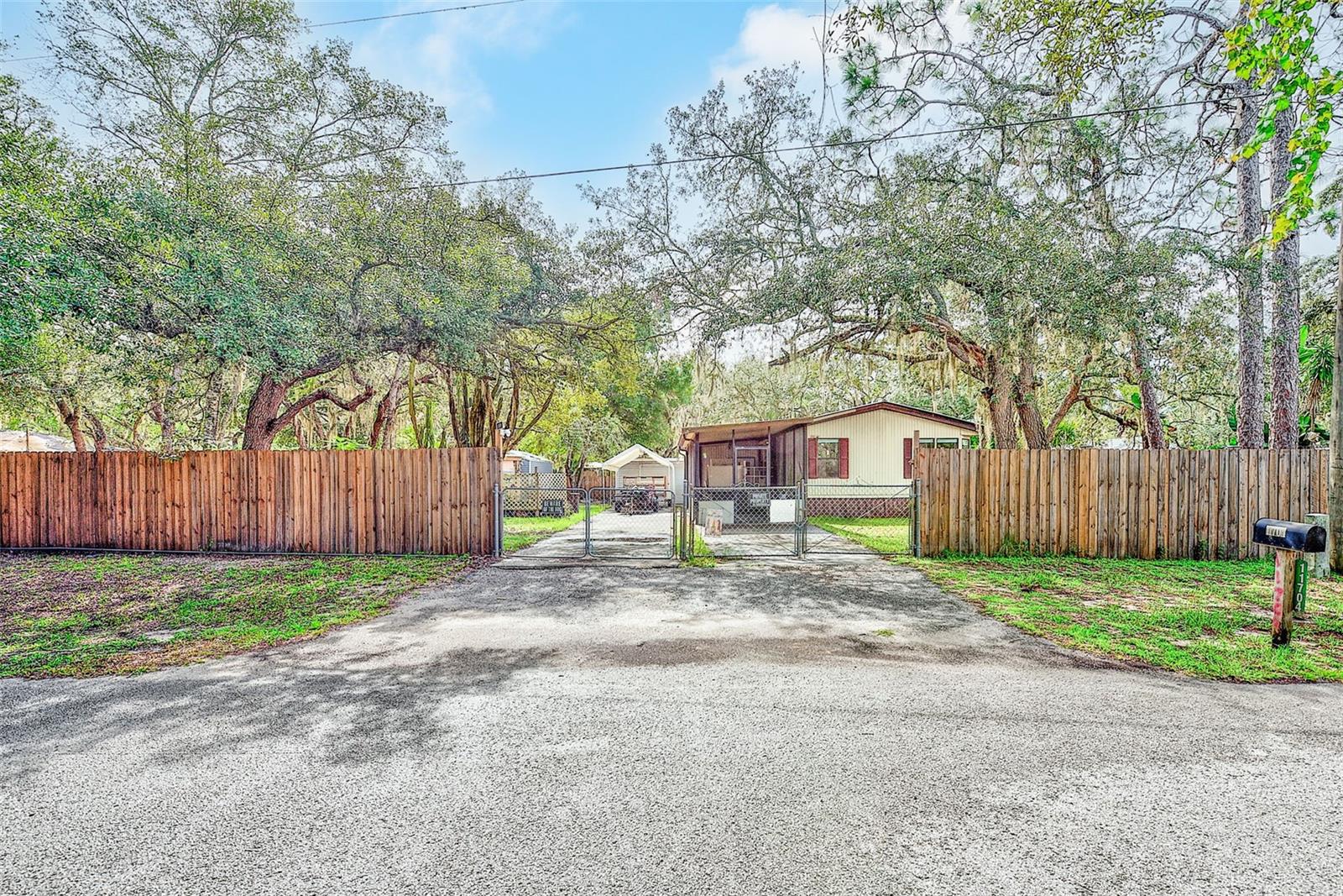 11704 Doaks St, New Port Richey, FL 34654