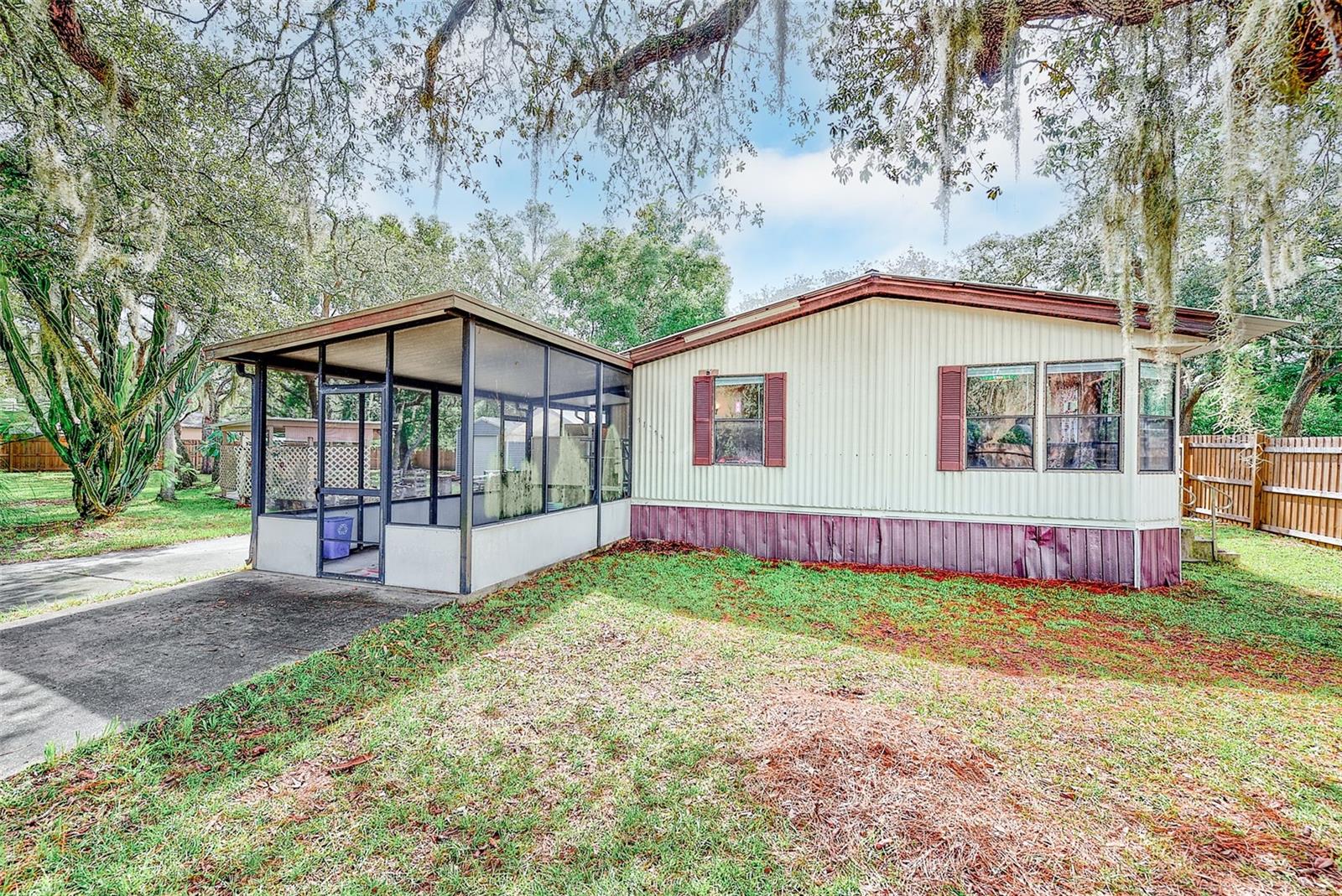 11704 Doaks St, New Port Richey, FL 34654