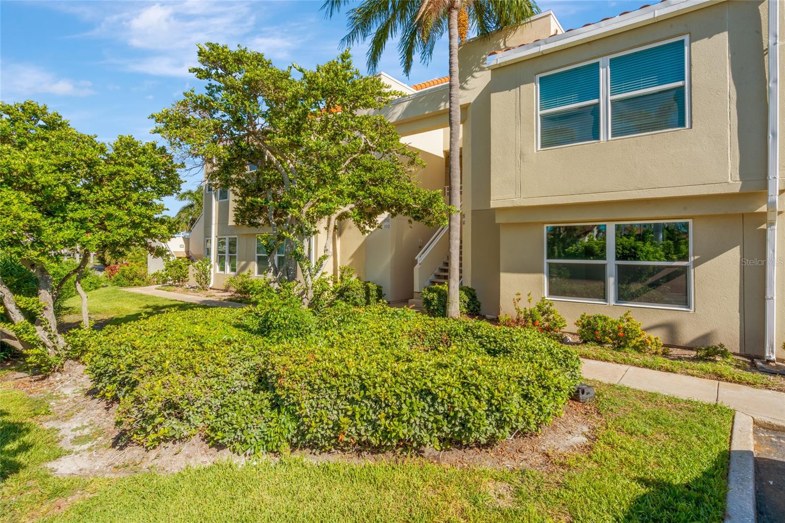 6191 Bahia Del Mar Blvd #202, St Petersburg, FL 33715
