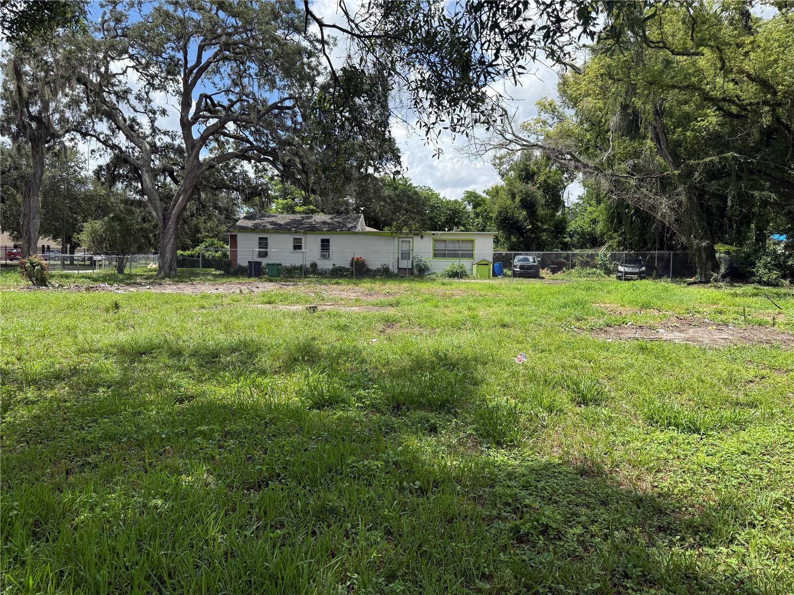 3914 E Louisiana Ave, Tampa, FL 33610