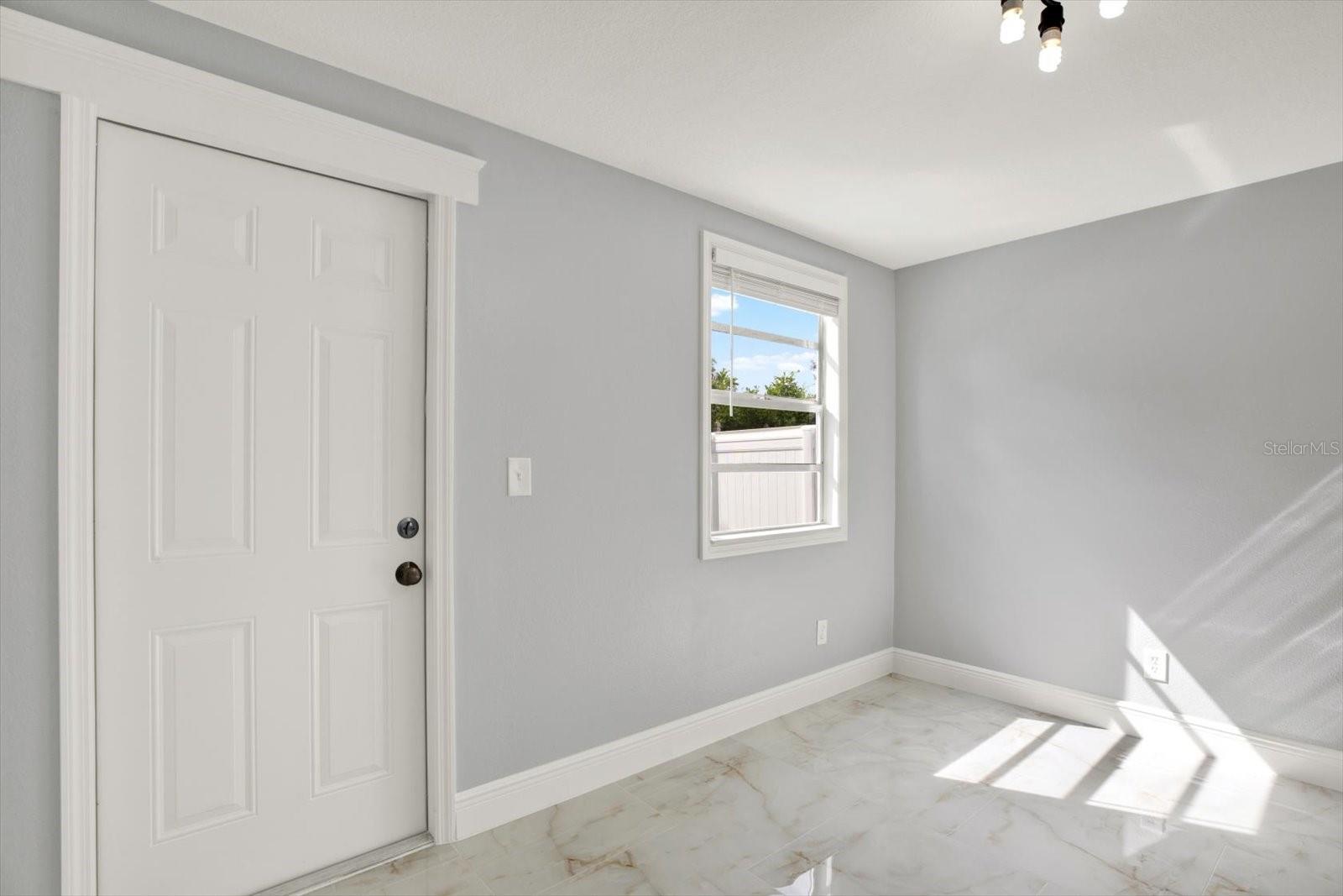 9304 N Elmer St, Tampa, FL 33612