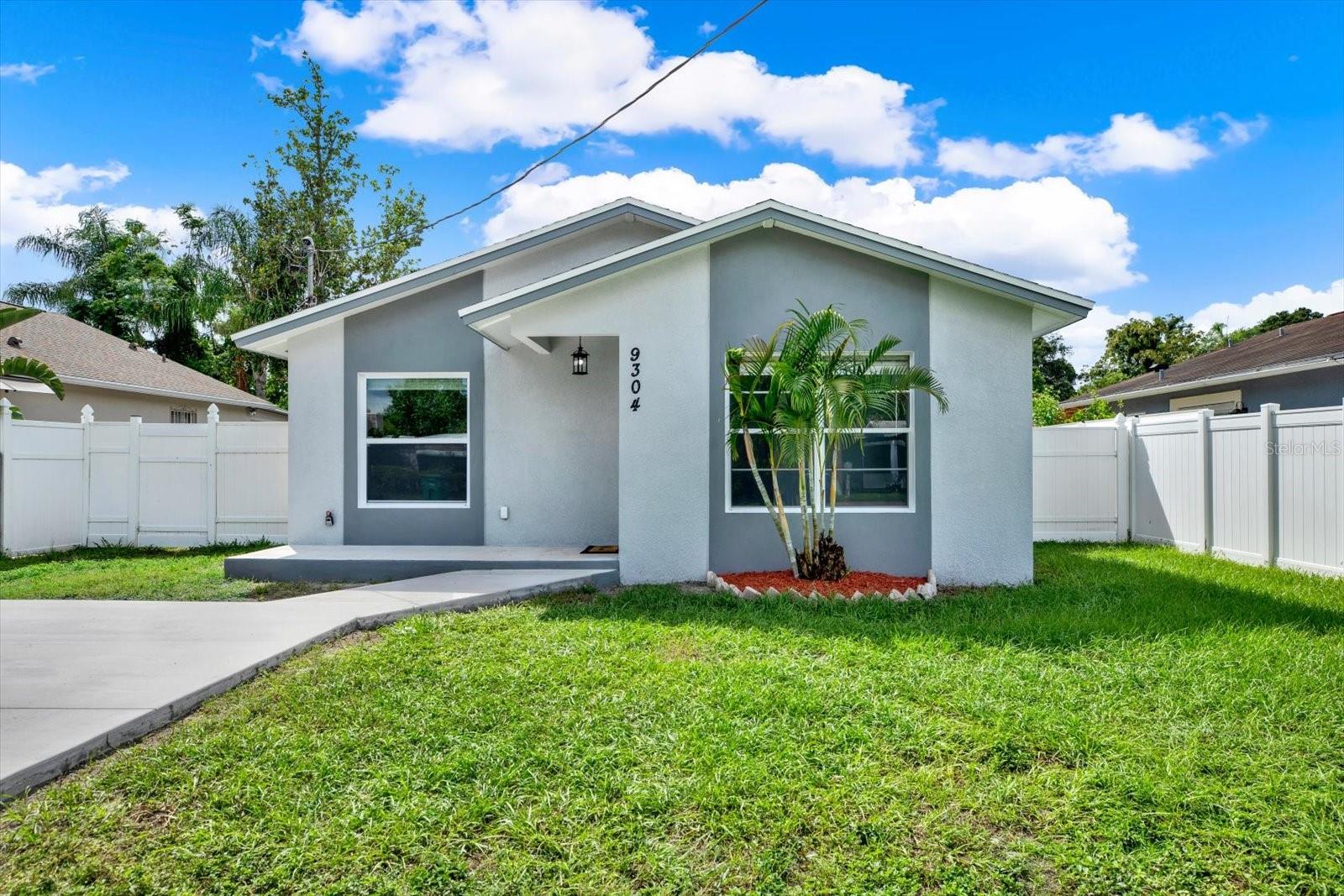 9304 N Elmer St, Tampa, FL 33612
