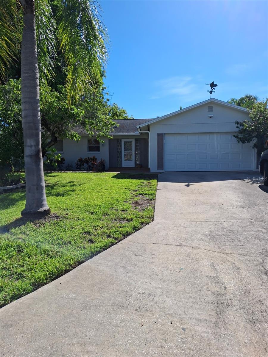 344 Crosswinds Dr, Palm Harbor, FL 34683