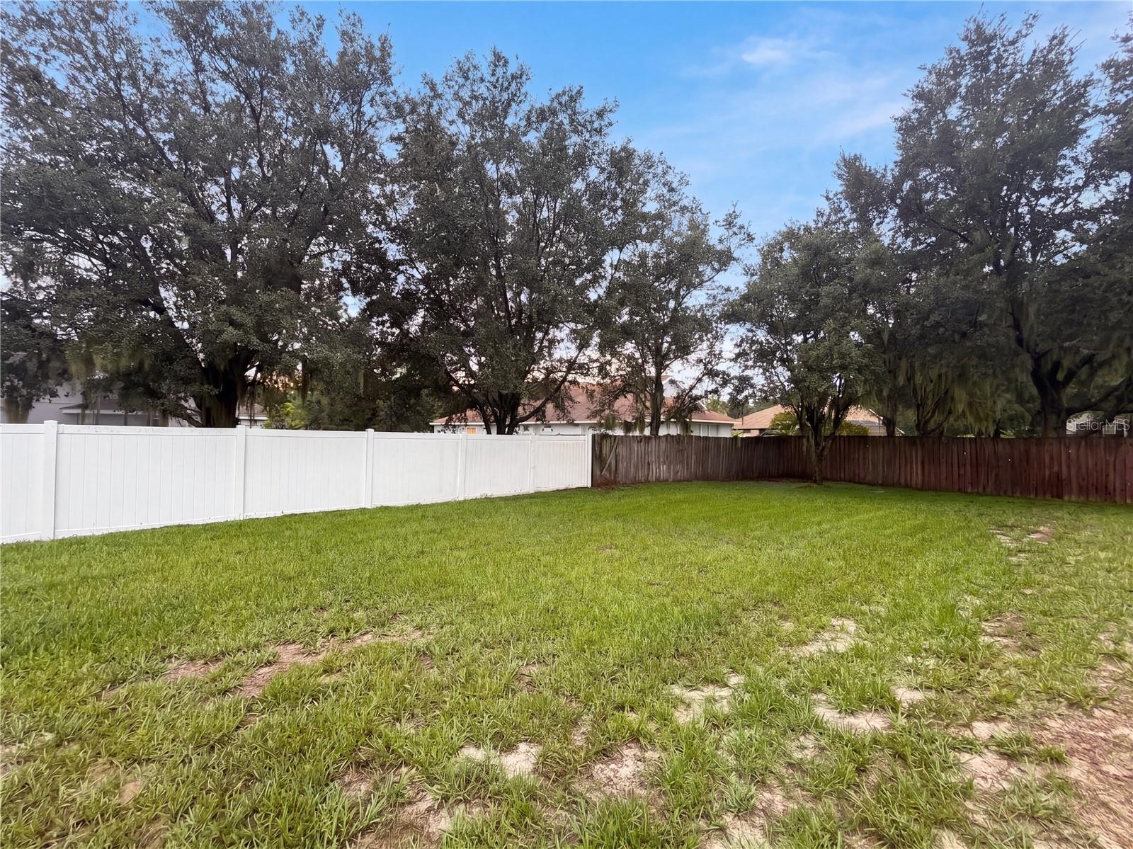 14275 Creek Run Dr, Riverview, FL 33579