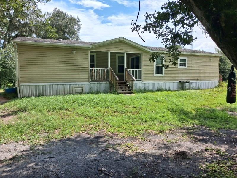 5302 Cougar Trail Ln, Plant City, FL 33565
