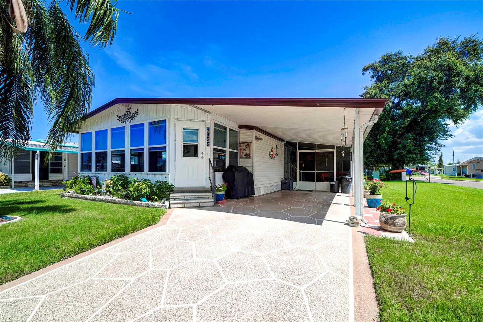 4755 Burney Dr, Holiday, FL 34690
