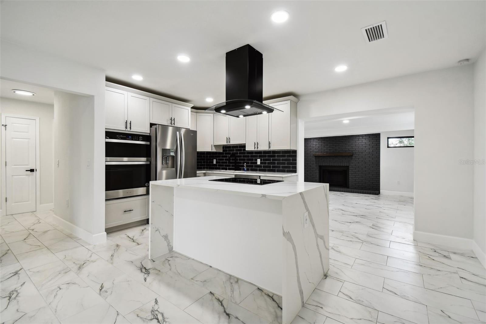 4910 N Darby Ave, Tampa, FL 33603