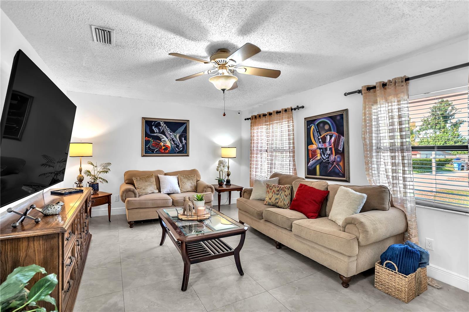 6011 Rosewood Dr, Tampa, FL 33615