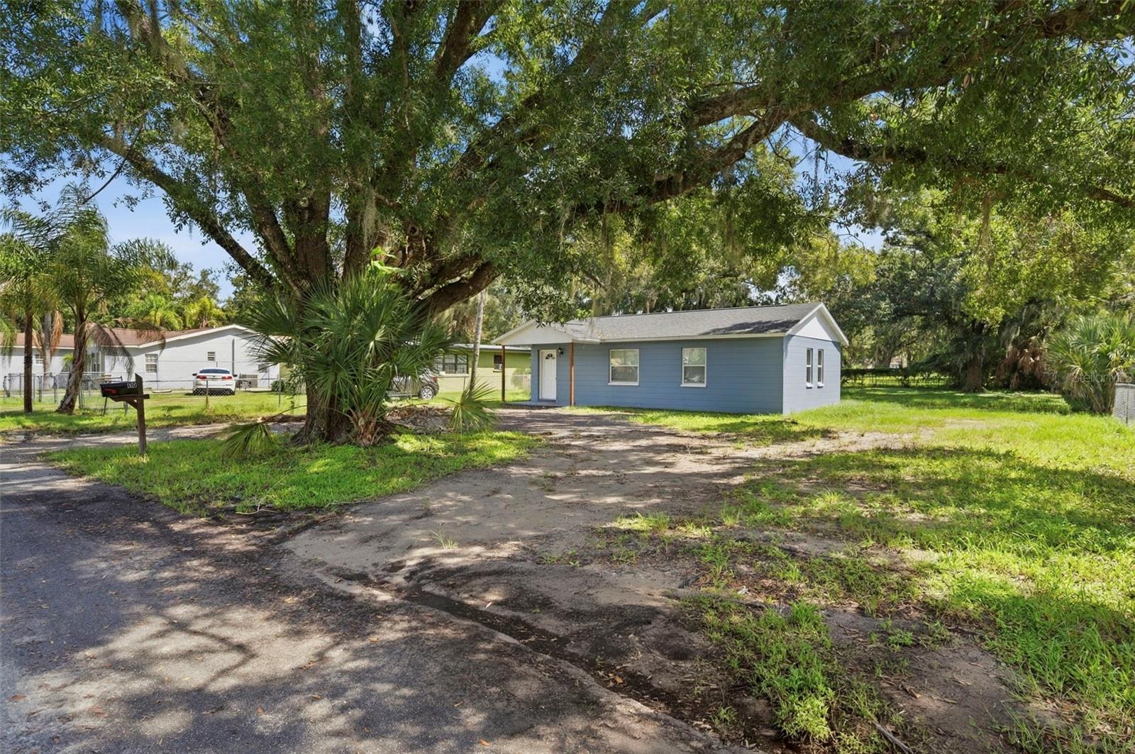 110 S Forest St, Plant City, FL 33563
