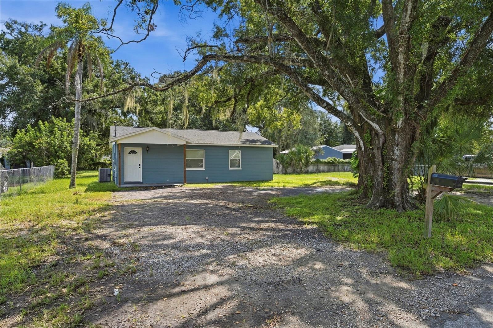 110 S Forest St, Plant City, FL 33563