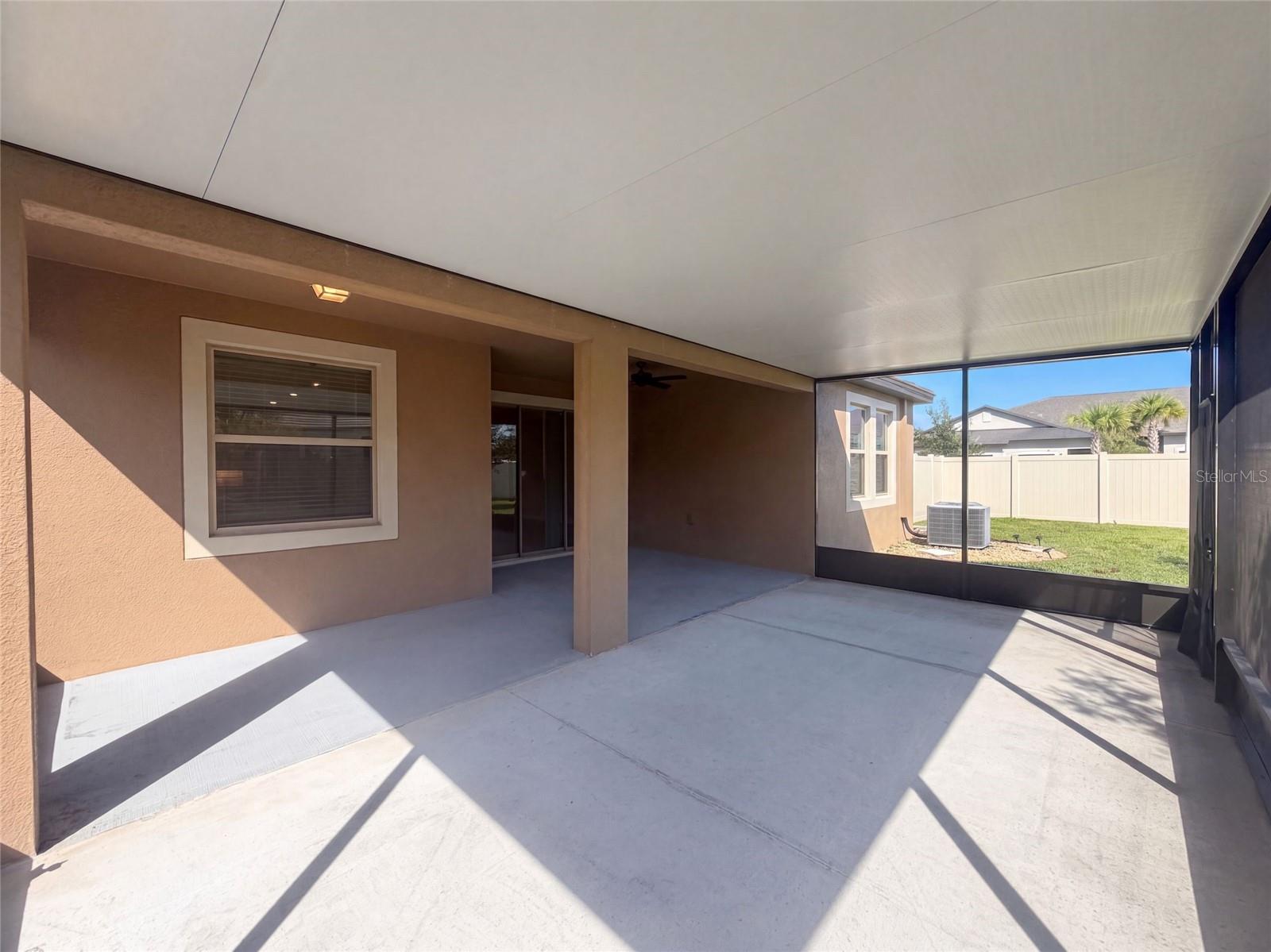 31351 Cannon Rush Dr, San Antonio, FL 33576