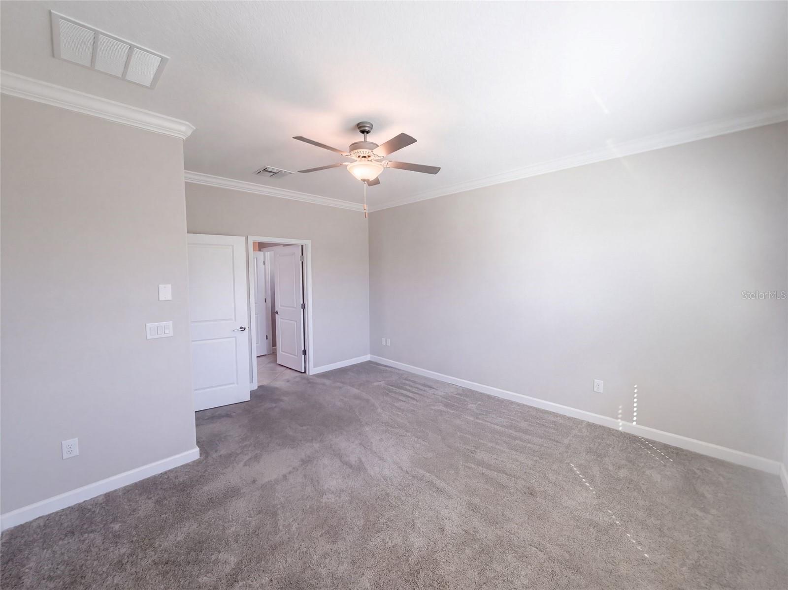 31351 Cannon Rush Dr, San Antonio, FL 33576