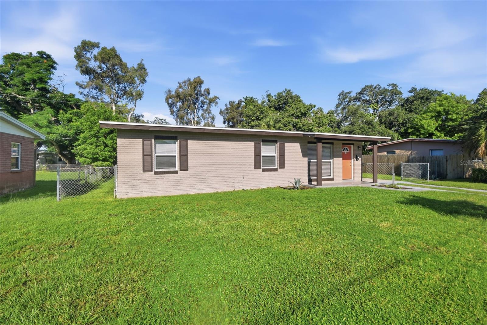 4359 Neptune Dr SE, St Petersburg, FL 33705