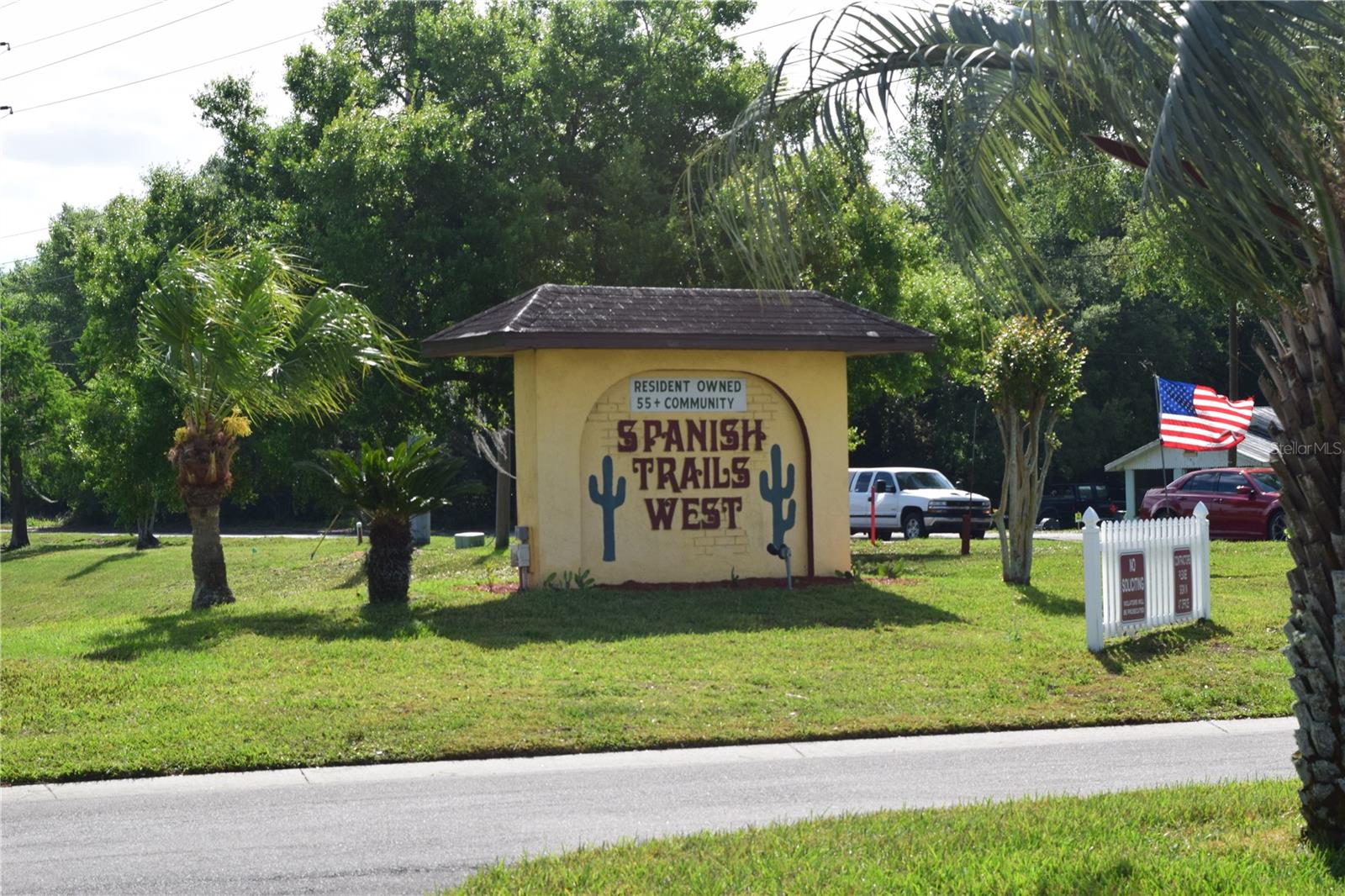 37530 Poco Ave, Zephyrhills, FL 33541