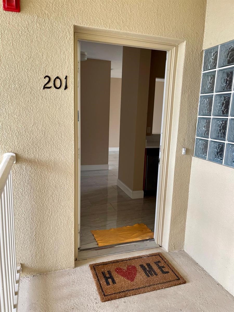 9505 Newdale Way #201, Riverview, FL 33578