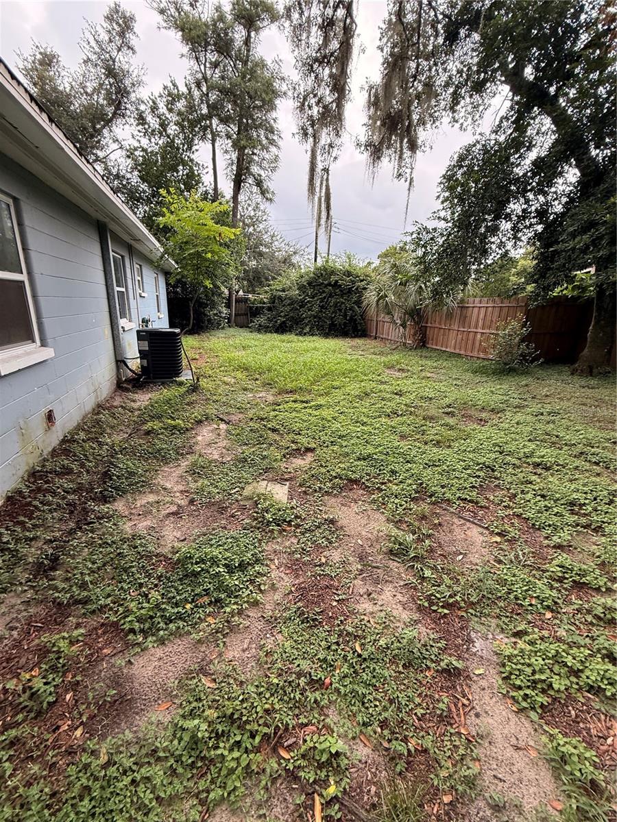 1510 E Waters Ave, Tampa, FL 33604