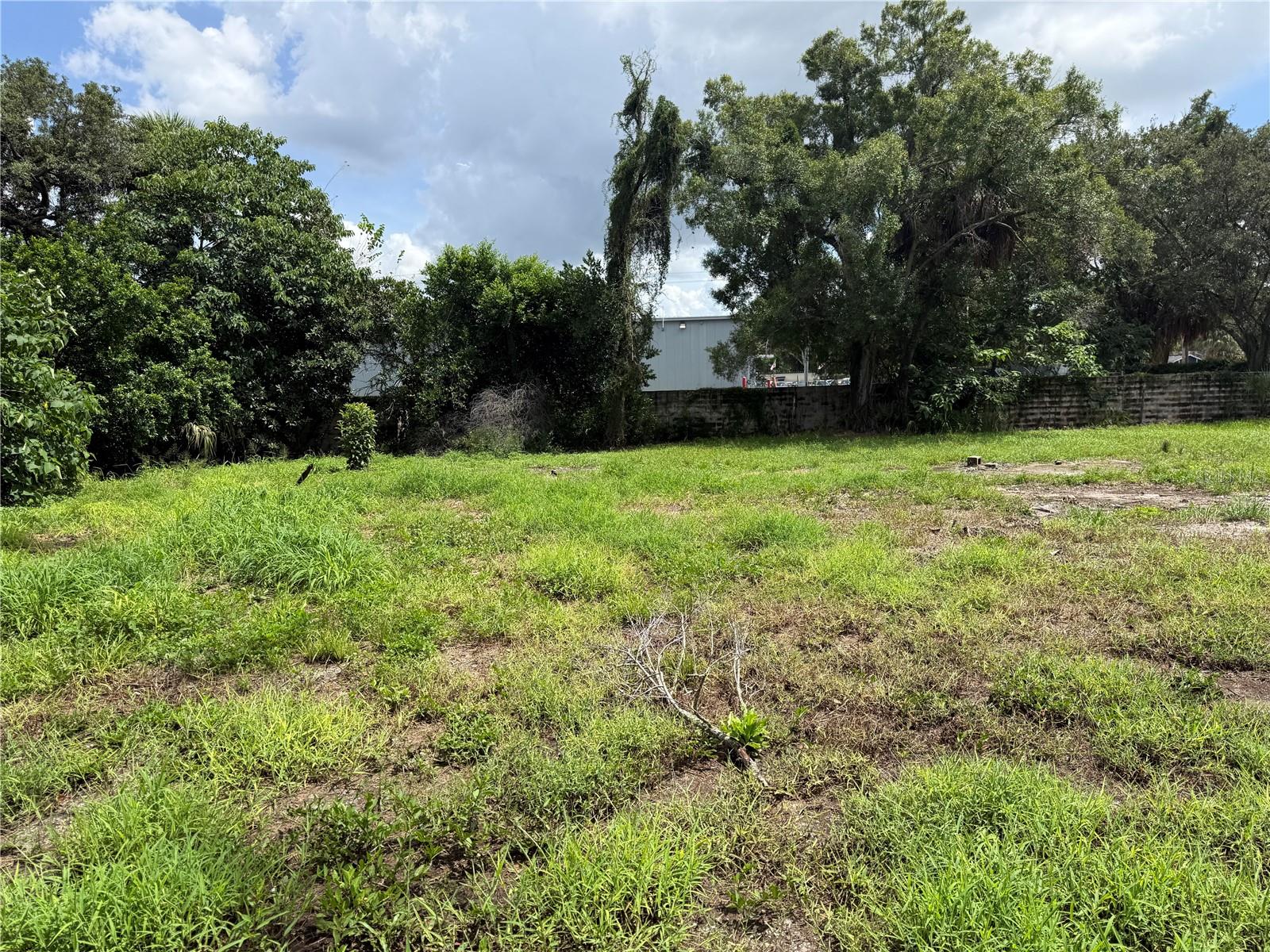 3912 E Louisiana Ave, Tampa, FL 33610