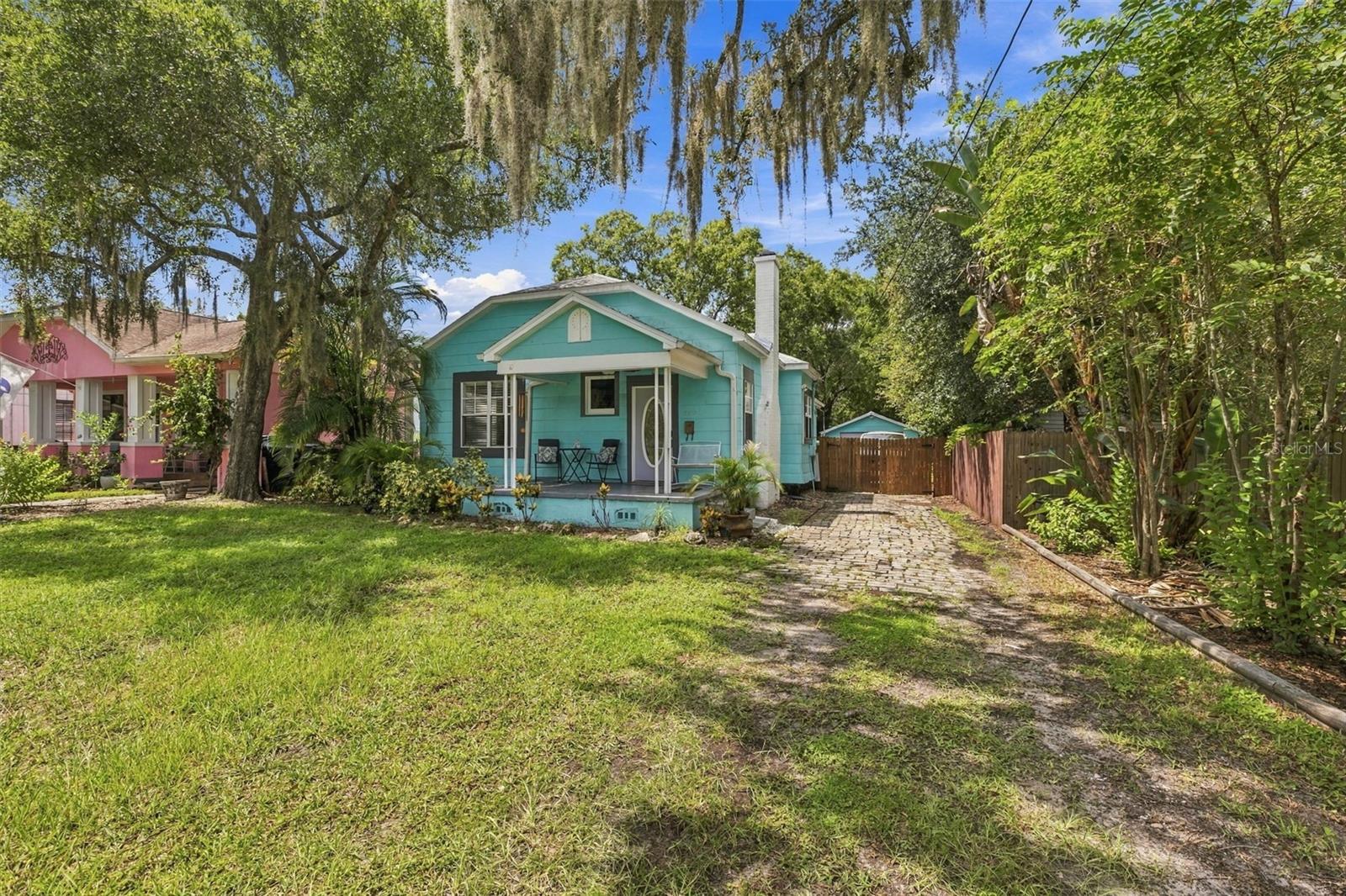 5916 N Tampa St, Tampa, FL 33604