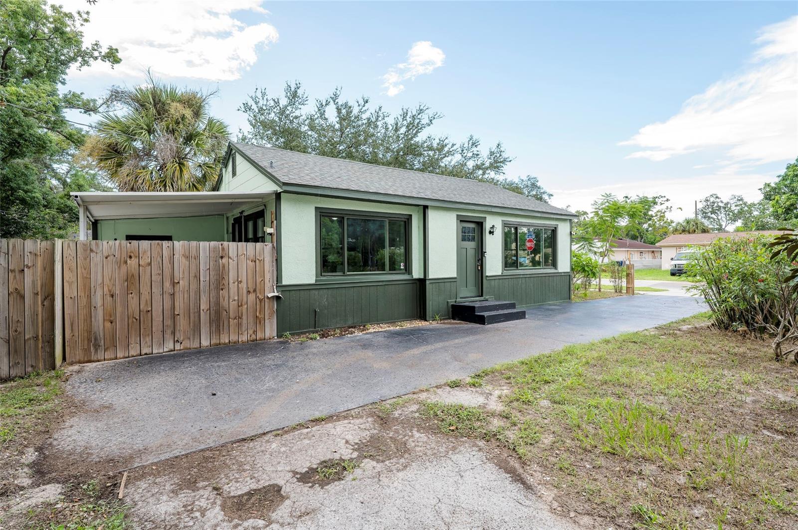 1700 Trotter Rd, Largo, FL 33774