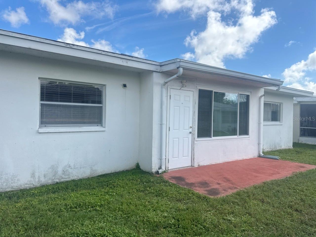 5460 Lemon Tree Ln N, Pinellas Park, FL 33782