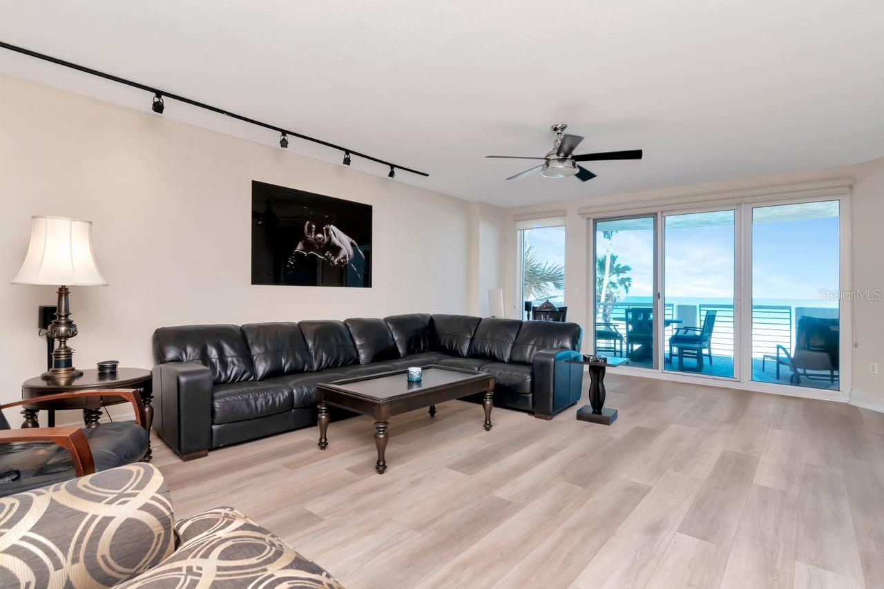 1350 Gulf Blvd #301, Clearwater, FL 33767