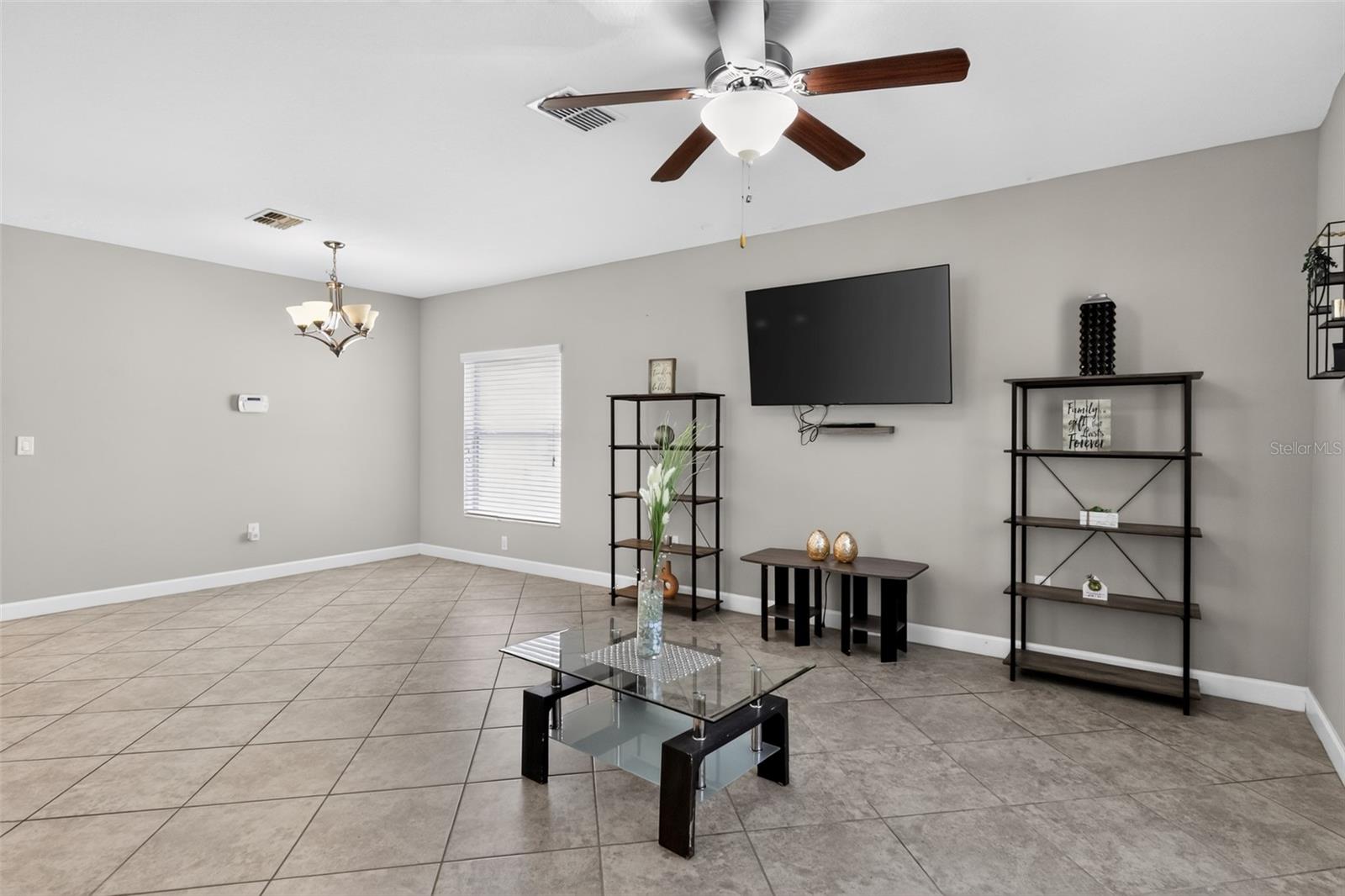 1677 Ludington Ave, Wesley Chapel, FL 33543