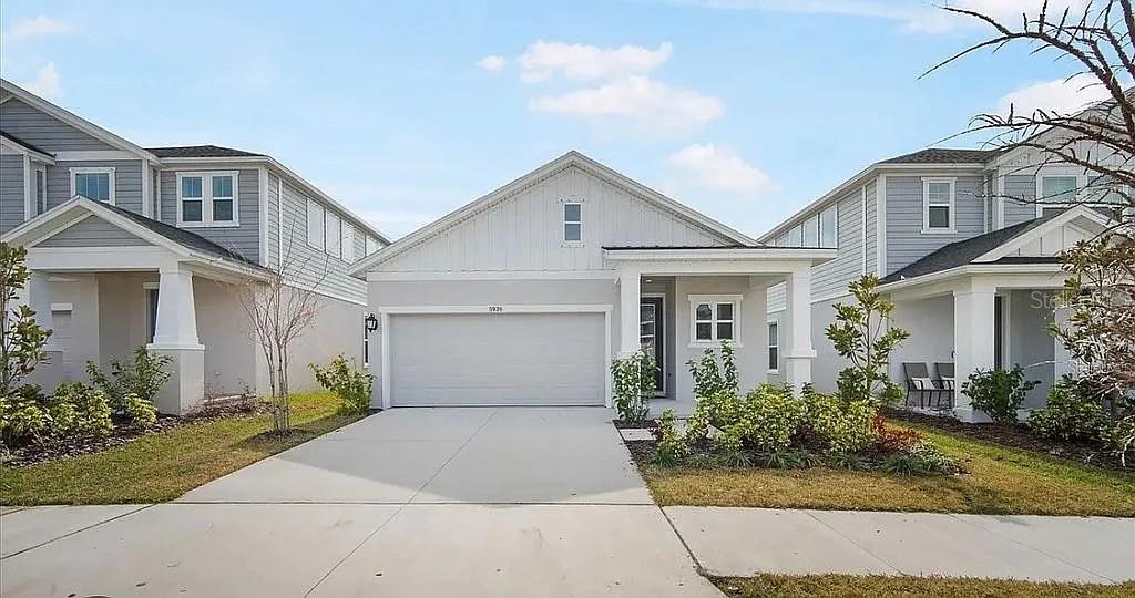5936 Golden Nettle Dr, Apollo Beach, FL 33572
