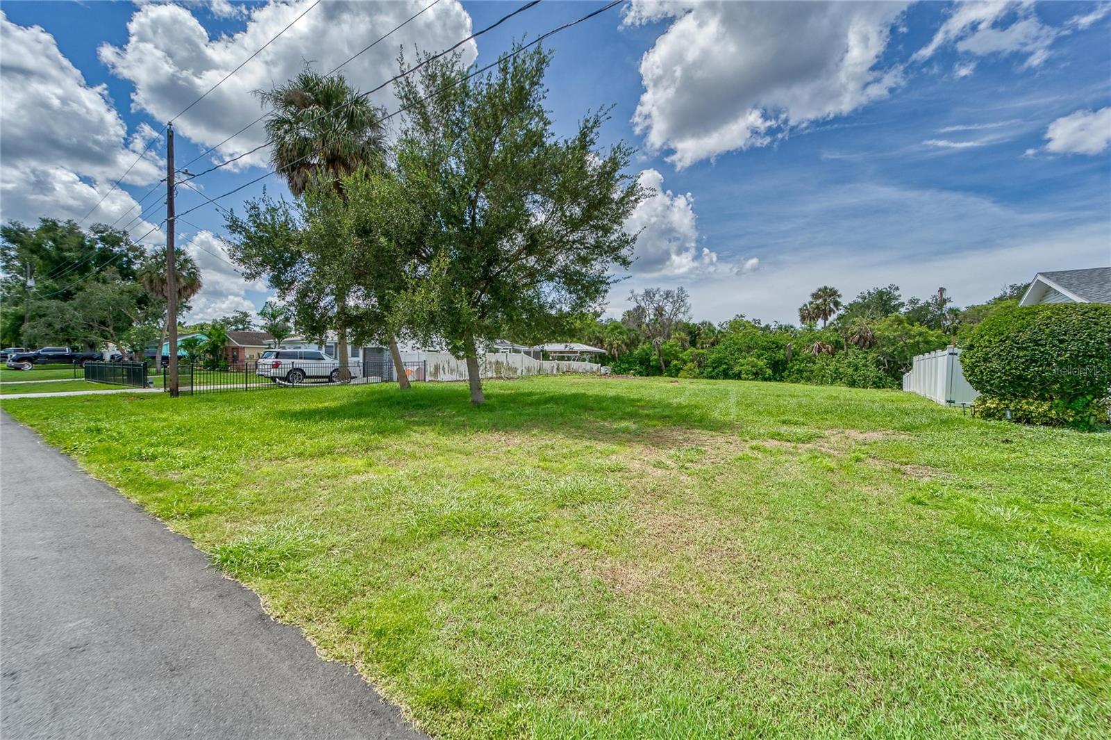 Bay Dr, Gibsonton, FL 33534