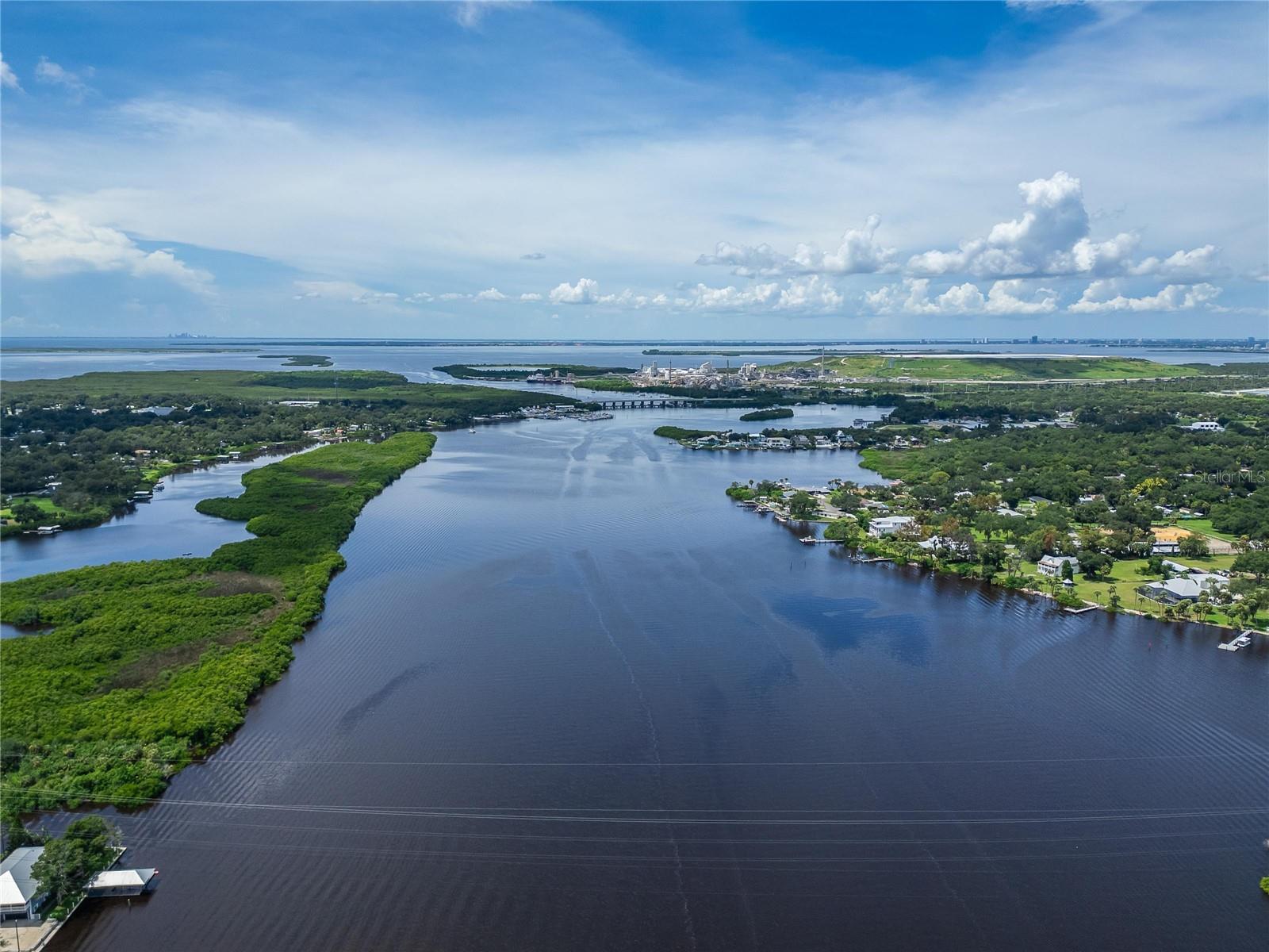 Bay Dr, Gibsonton, FL 33534
