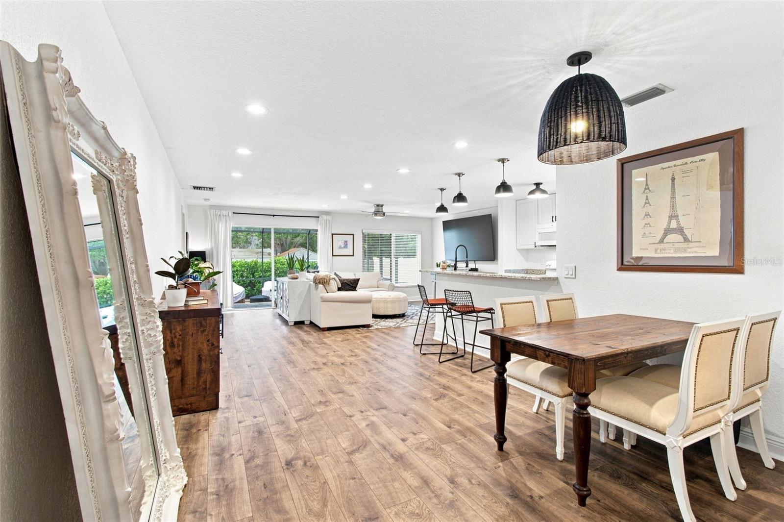 7308 S West Shore Blvd, Tampa, FL 33616