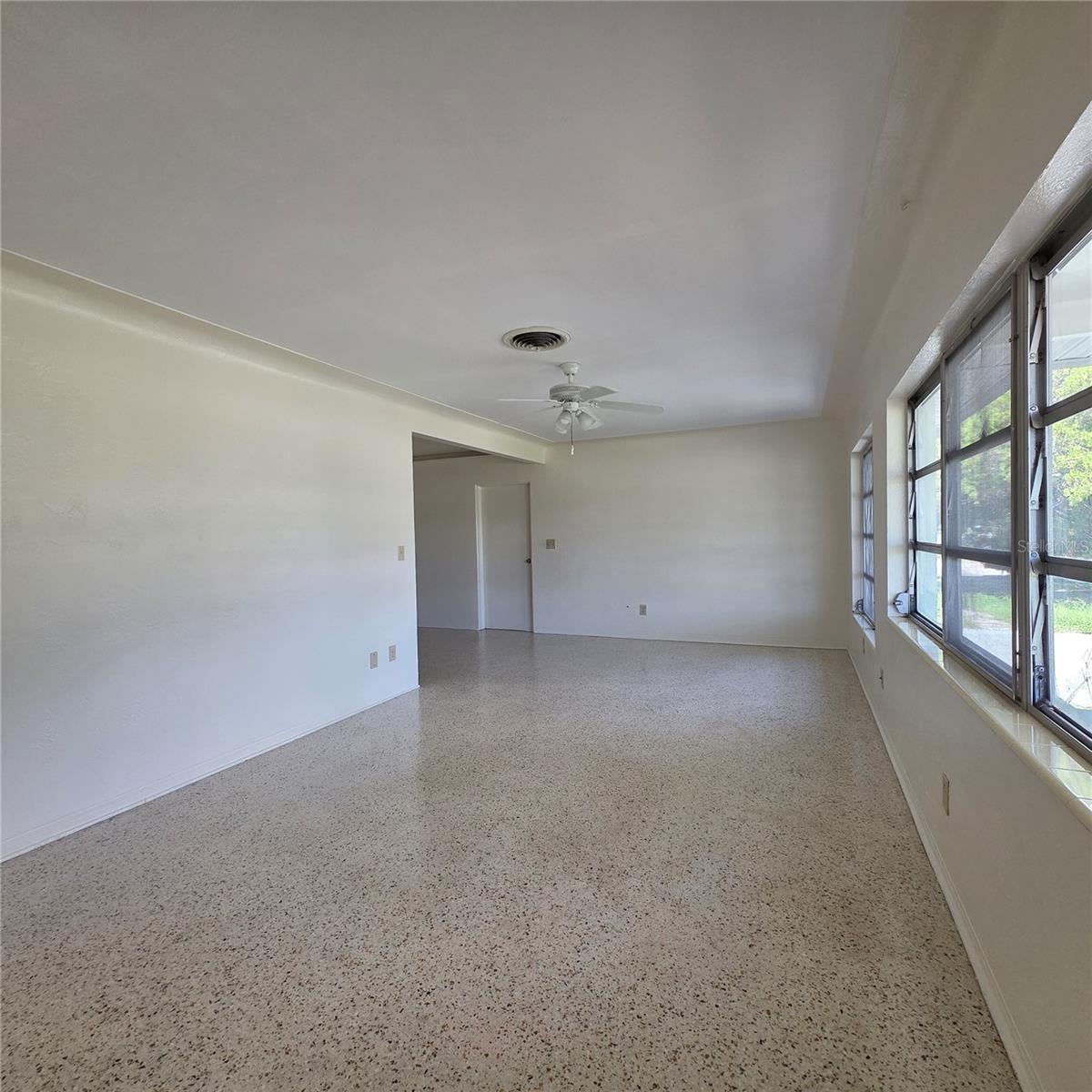 4014 22nd Ave N, St Petersburg, FL 33713